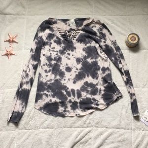 Grey tie dye Mudd top
